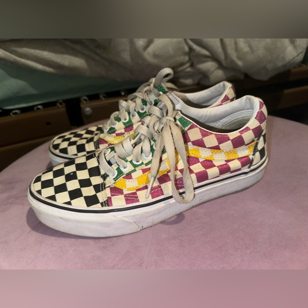 VANS New Old SKOOL Womens Multi-colored
Glitter Checkerboard Sneakers